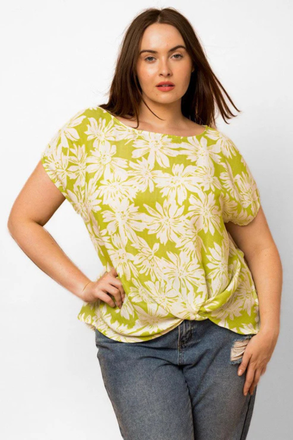 Plus Size Floral Knot Top – Short Sleeve Summer Style