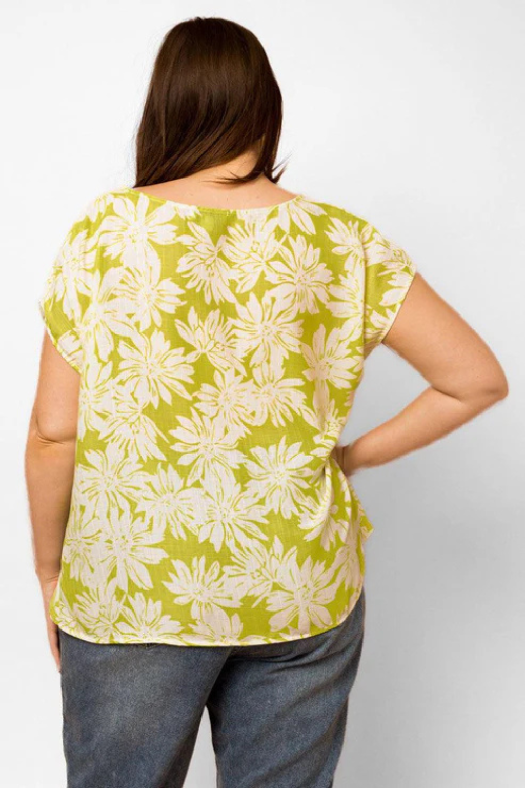 Plus Size Floral Knot Top – Short Sleeve Summer Style